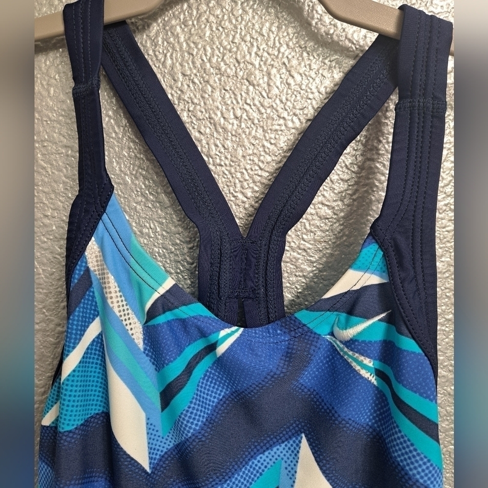 Nike Racerback Swimsuit In Geometric Pattern  Size 4 - Picture 2 of 12